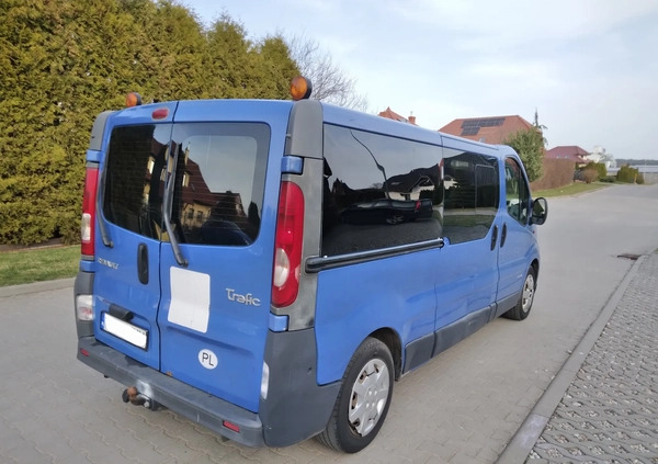 Renault Trafic cena 28900 przebieg: 318000, rok produkcji 2006 z Warszawa małe 137